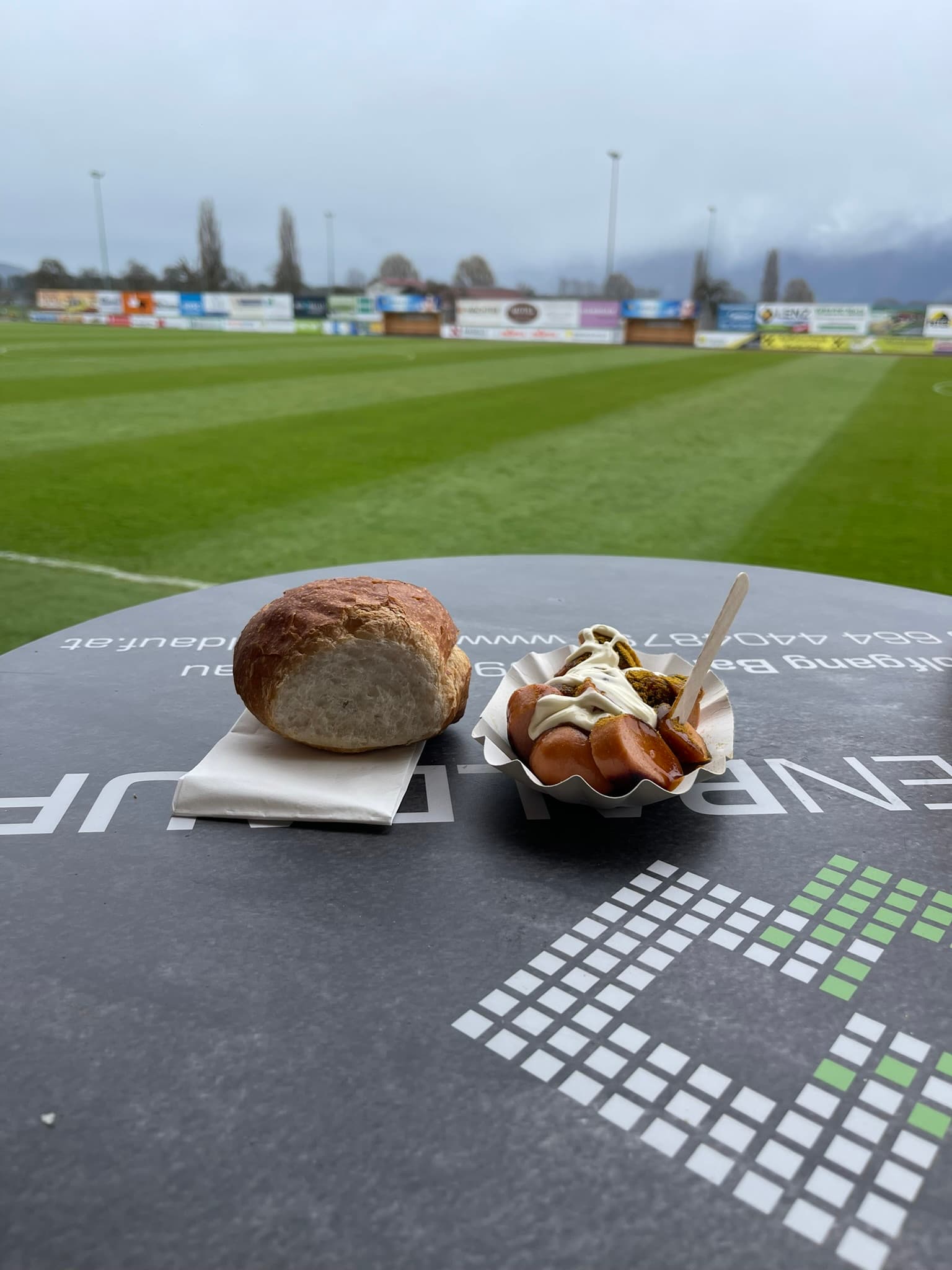 Currywurst Fußballplatz Röthis
